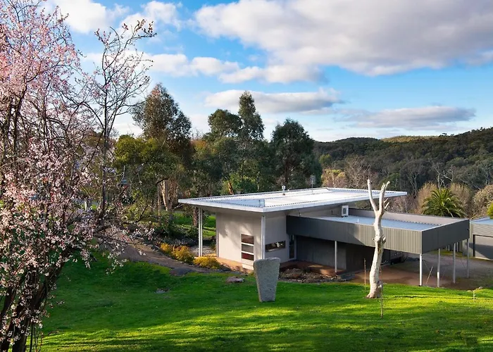 Cinque Villa Hepburn Springs